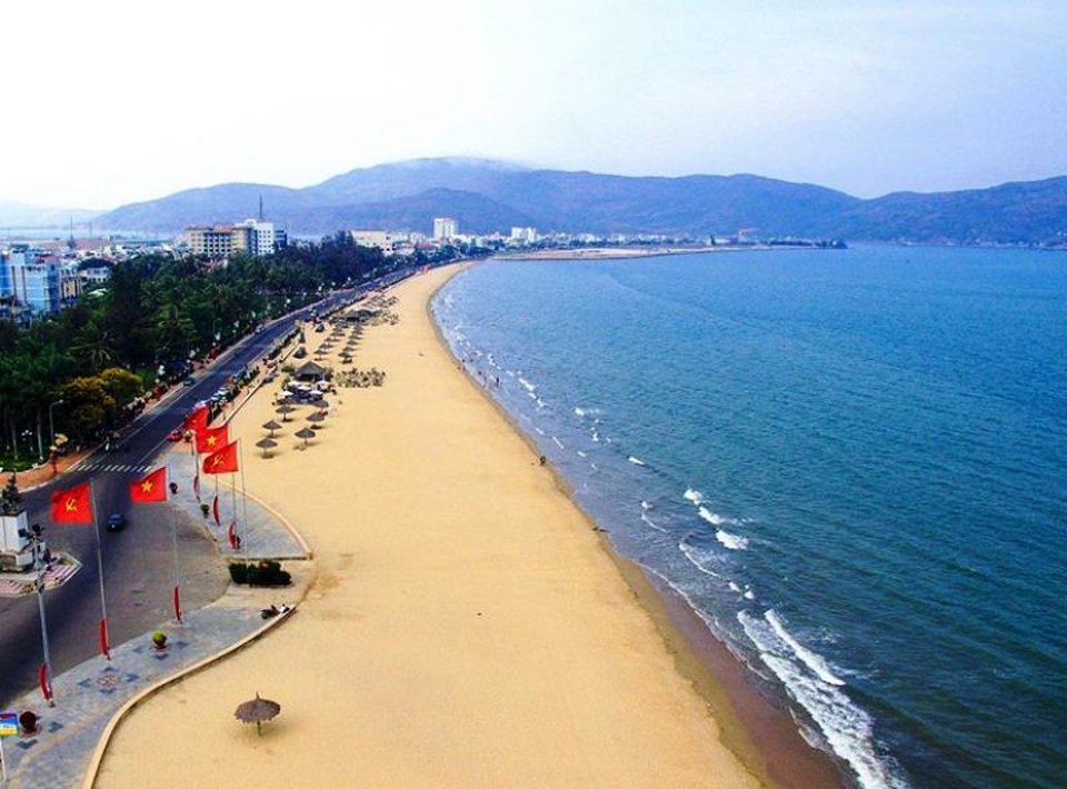 Chấn chỉnh việc thu phí dịch vụ “bất hợp lý” ở bãi biển Quy Nhơn - 2 Chấn chỉnh việc thu phí dịch vụ “bất hợp lý” ở bãi biển Quy Nhơn - 2