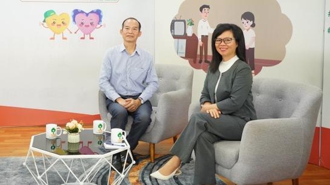 PGS.TS Lê Văn Hảo và Ths. Lê Thị Khánh Vân chia sẻ về cách giáo dục tích cực dành cho cha mẹ.