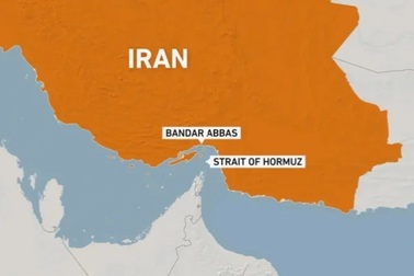 Lý do Mỹ liên tiếp tấn công cảng Bandar Abbas của Iran