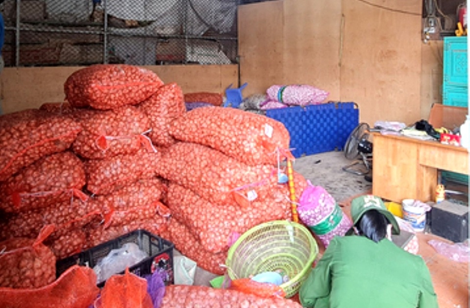 Tiểu thương chợ đầu mối lớn nhất Thanh Hóa bị đâm chết khi đang ngủ - 2 Tiểu thương chợ đầu mối lớn nhất Thanh Hóa bị đâm chết khi đang ngủ - 2