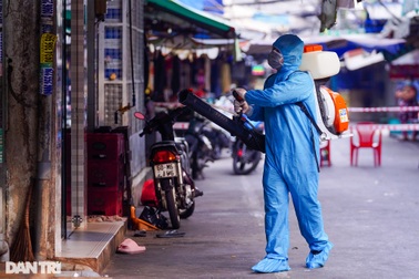 Hai quán ăn ở TP HCM tạm đóng cửa vì ca tái dương tính Covid-19