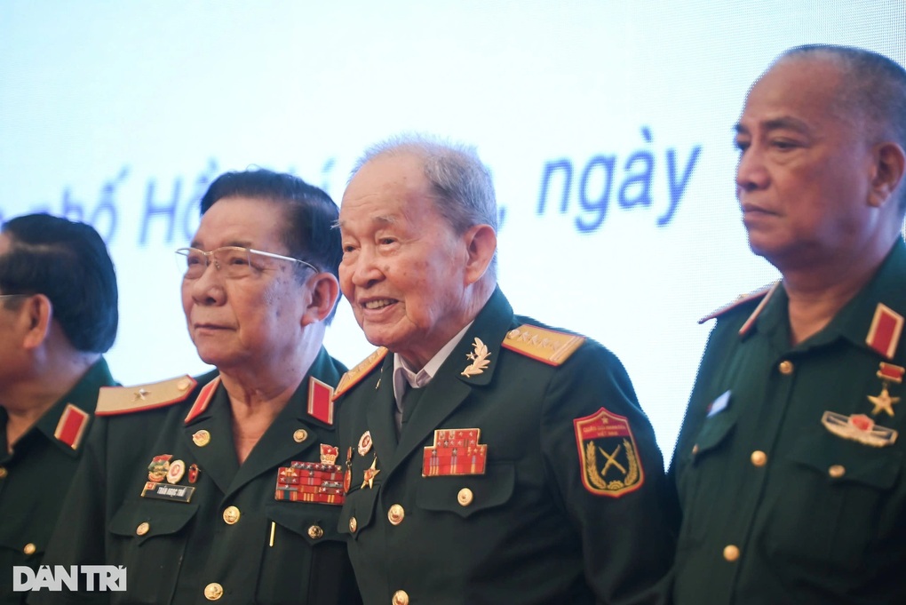 Gặp gỡ những gương mặt huyền thoại trong Chiến dịch Hồ Chí Minh - 3 Gặp gỡ những gương mặt huyền thoại trong Chiến dịch Hồ Chí Minh - 3
