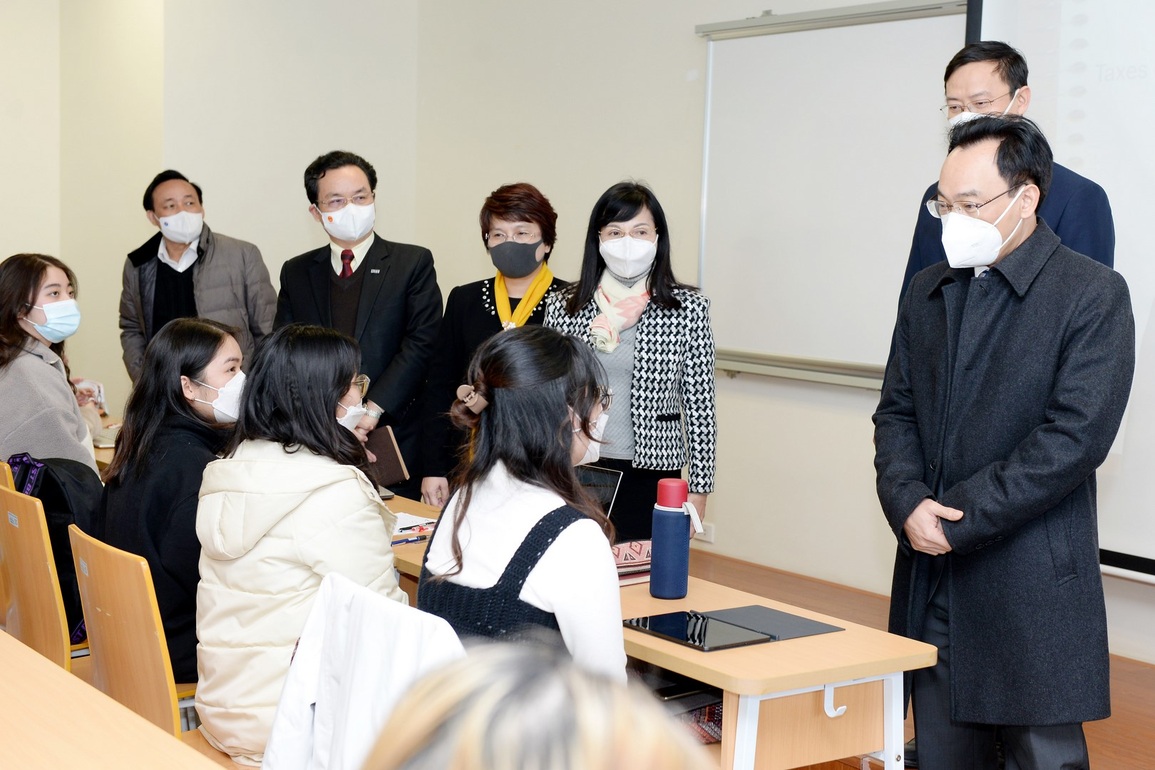 Mới có 50% sinh viên trở lại trường: Vẫn duy trì học on - off - 1 Mới có 50% sinh viên trở lại trường: Vẫn duy trì học on - off - 1