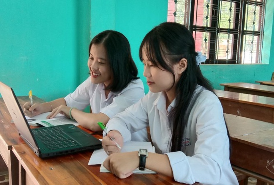 Độc đáo Atlat môn Lịch sử của thầy giáo làng - 1 Độc đáo Atlat môn Lịch sử của thầy giáo làng - 1