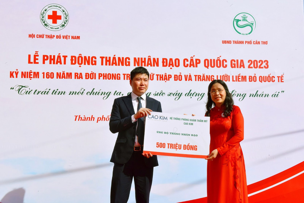 Hệ thống phòng khám Cao Kim được ghi nhận Tấm lòng vàng nhân đạo - 1 Hệ thống phòng khám Cao Kim được ghi nhận Tấm lòng vàng nhân đạo - 1