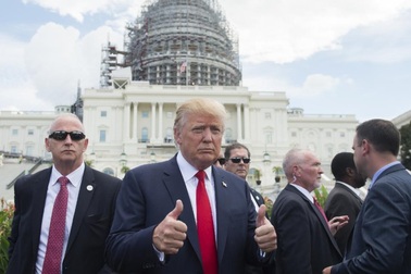 Mỹ: Tỷ phú “nổi loạn” ngày càng bỏ xa đối thủ đảng Cộng hòa