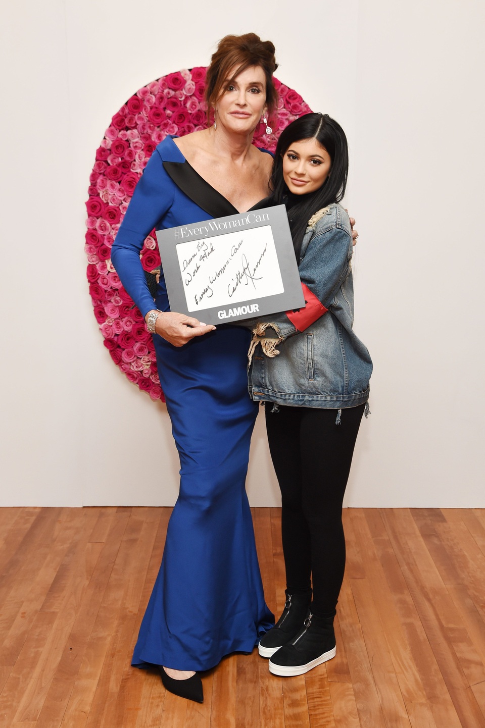 Kylie Jenner trang điểm cho người cha đã chuyển giới - 5 Kylie Jenner trang điểm cho người cha đã chuyển giới - 5