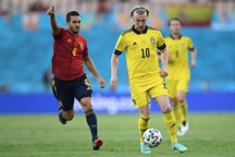 Thụy Điển - Slovakia (20h ngày 18/6): Tìm vé vào vòng sau