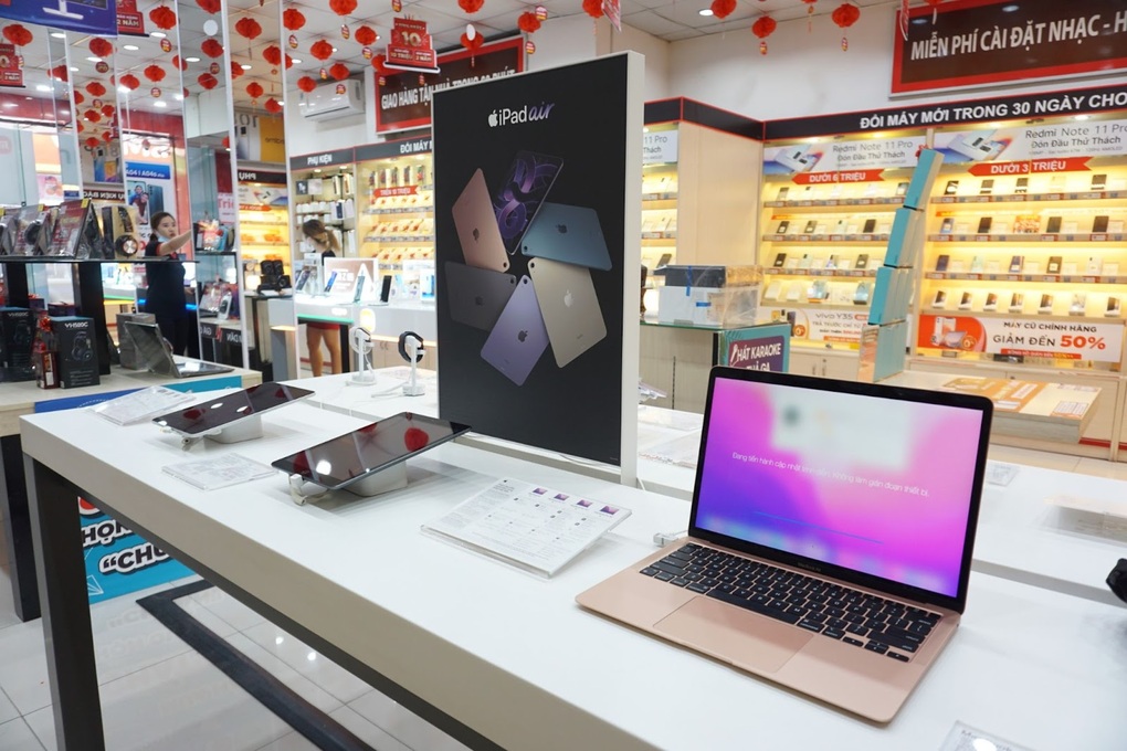 Macbook M1 khan hàng, M2 kén khách - 1 Macbook M1 khan hàng, M2 kén khách - 1