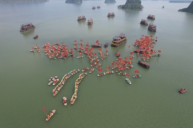 Hàng nghìn người tham dự Lễ khai hội ở ngôi chùa lớn nhất thế giới