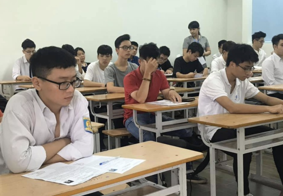 Thêm chế tài xử lý thí sinh vi phạm khu vực phòng chờ thi tốt nghiệp THPT - 2 Thêm chế tài xử lý thí sinh vi phạm khu vực phòng chờ thi tốt nghiệp THPT - 2