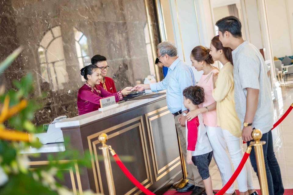 Vingroup ra mắt Bộ giải pháp chuyển đổi số quản lý khách sạn toàn diện CiHMS - 3 Vingroup ra mắt Bộ giải pháp chuyển đổi số quản lý khách sạn toàn diện CiHMS - 3