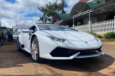 Cận cảnh Lamborghini Huracan của thanh niên 23 tuổi ở Đắk Lắk