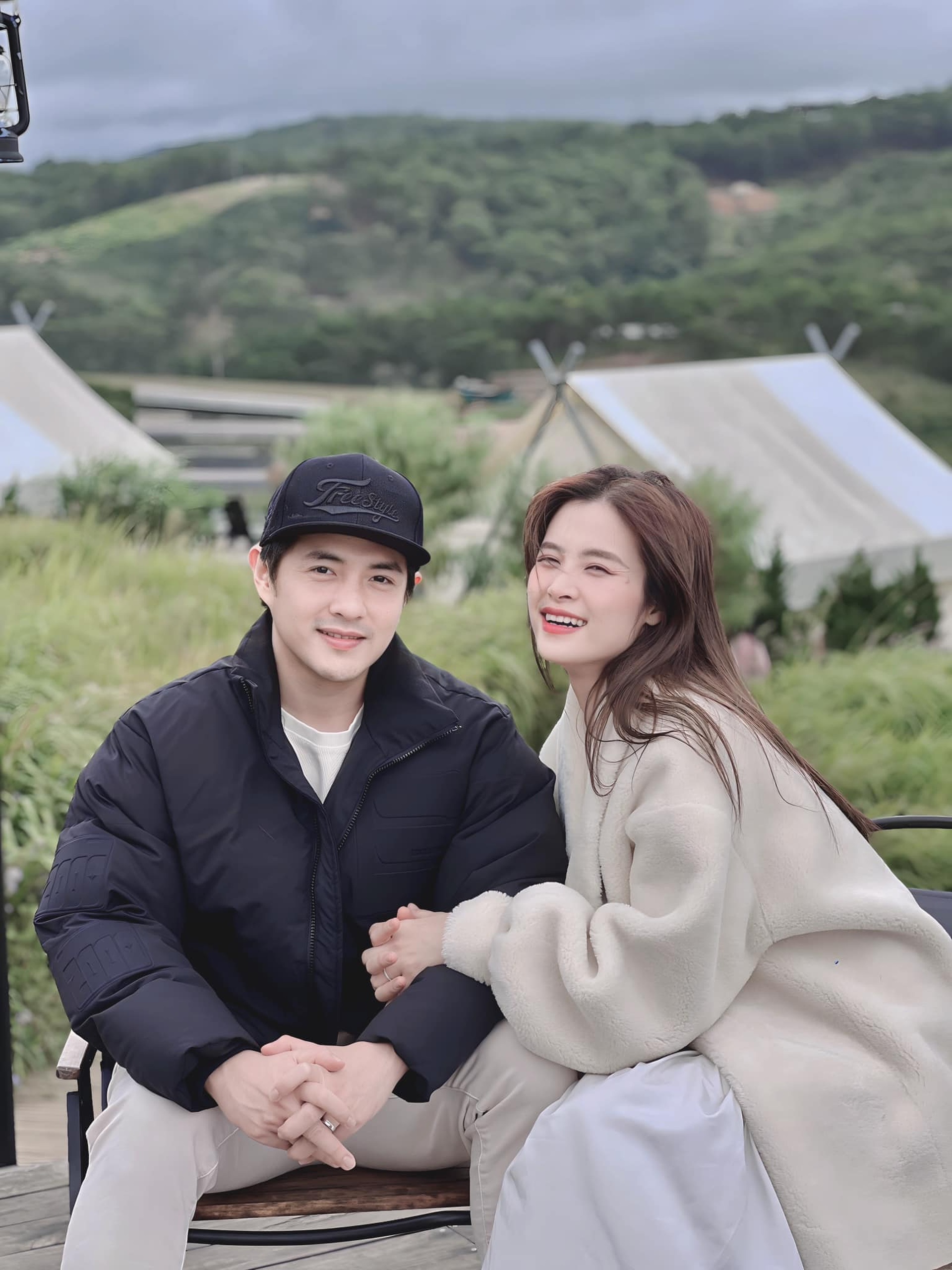 Đông Nhi - Ông Cao Thắng: 16 năm ngọt ngào, có 2 con vẫn như lúc mới yêu - 6 Đông Nhi - Ông Cao Thắng: 16 năm ngọt ngào, có 2 con vẫn như lúc mới yêu - 6