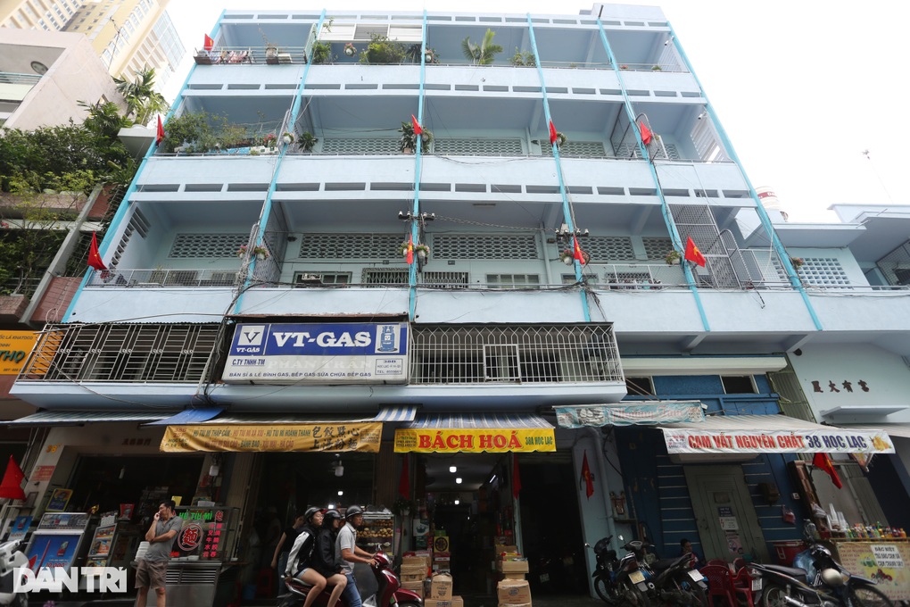 Người dân TPHCM vui như Tết vì chung cư cũ được khoác áo mới - 1 Người dân TPHCM vui như Tết vì chung cư cũ được khoác áo mới - 1