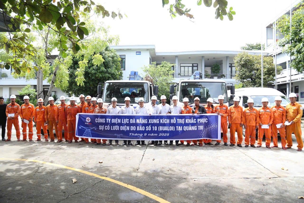 EVNCPC huy động gần 350 nhân lực hỗ trợ Quảng Trị và Hà Tĩnh bị ảnh hưởng bởi bão số 10 - 2