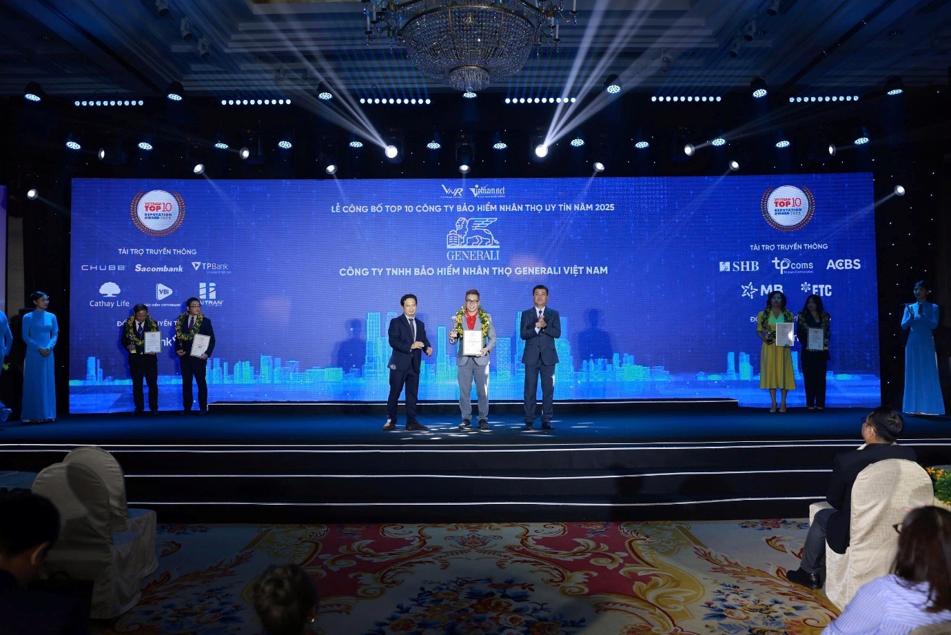Generali Việt Nam lọt “Top 10 công ty bảo hiểm nhân thọ uy tín năm 2025” của VNR - 2