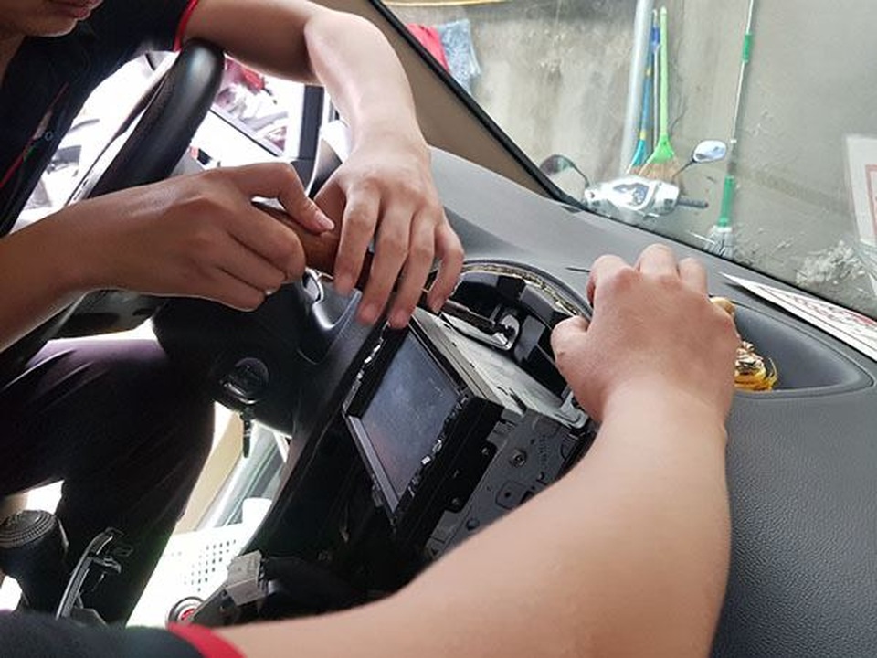 Khổ như mua ô tô cận Tết: Xe chưa lắp xong đã giao, khách chờ dài cổ - 1 Khổ như mua ô tô cận Tết: Xe chưa lắp xong đã giao, khách chờ dài cổ - 1