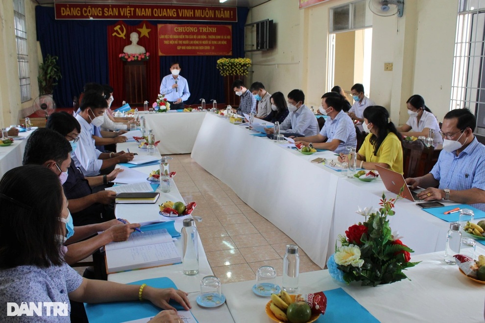Tiếp tục rà soát hỗ trợ người đủ điều kiện để chính sách đi vào cuộc sống - 5 Tiếp tục rà soát hỗ trợ người đủ điều kiện để chính sách đi vào cuộc sống - 5