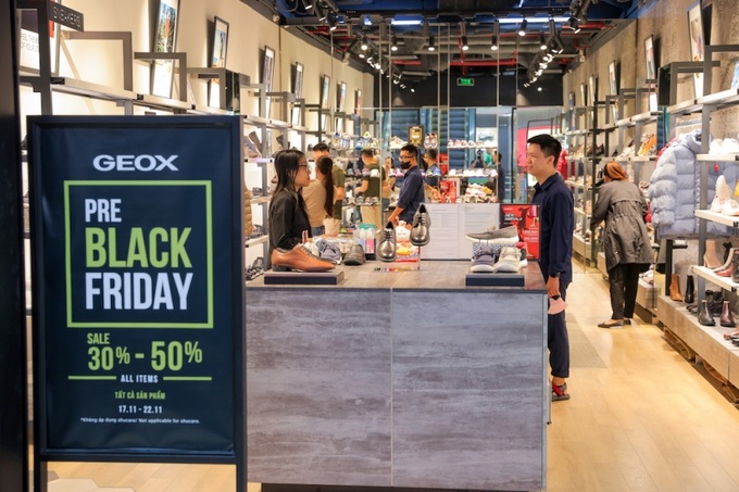 Geox giảm khủng lên tới 50% cho toàn bộ sản phẩm nhân dịp Black Friday.