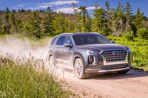 "Hàng hot" Hyundai Palisade bị chê nội thất có mùi hôi