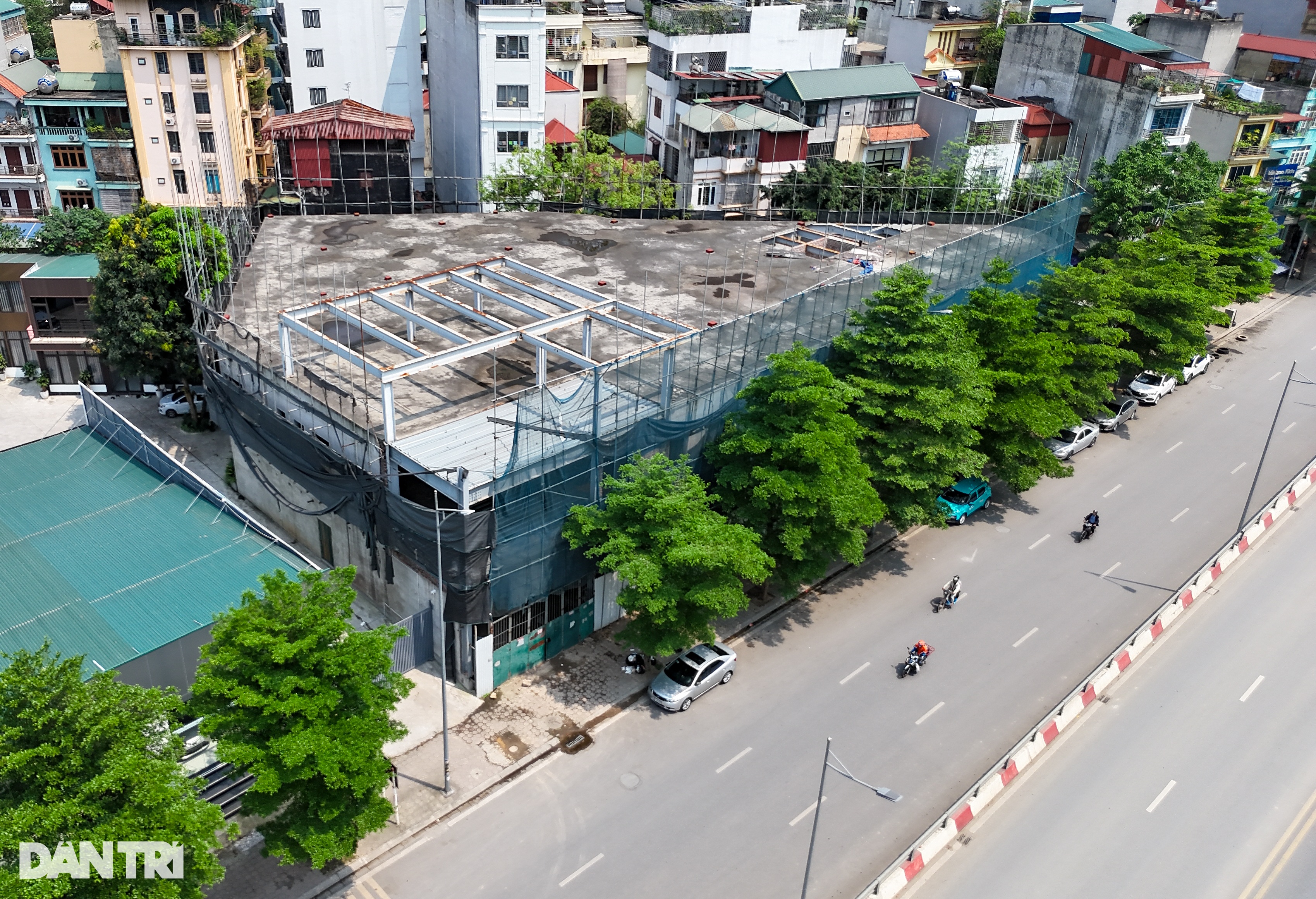 View - Công trình 1.400m2 khiến Chủ tịch phường Nghĩa Đô ở Hà Nội xộ khám | Báo Dân trí