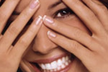 Các phương pháp làm men răng trắng bóng