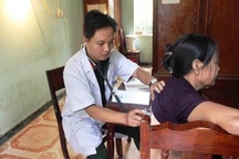 Từ cậu bé ốm yếu trở thành bác sĩ đạt giải Đặng Thuỳ Trâm