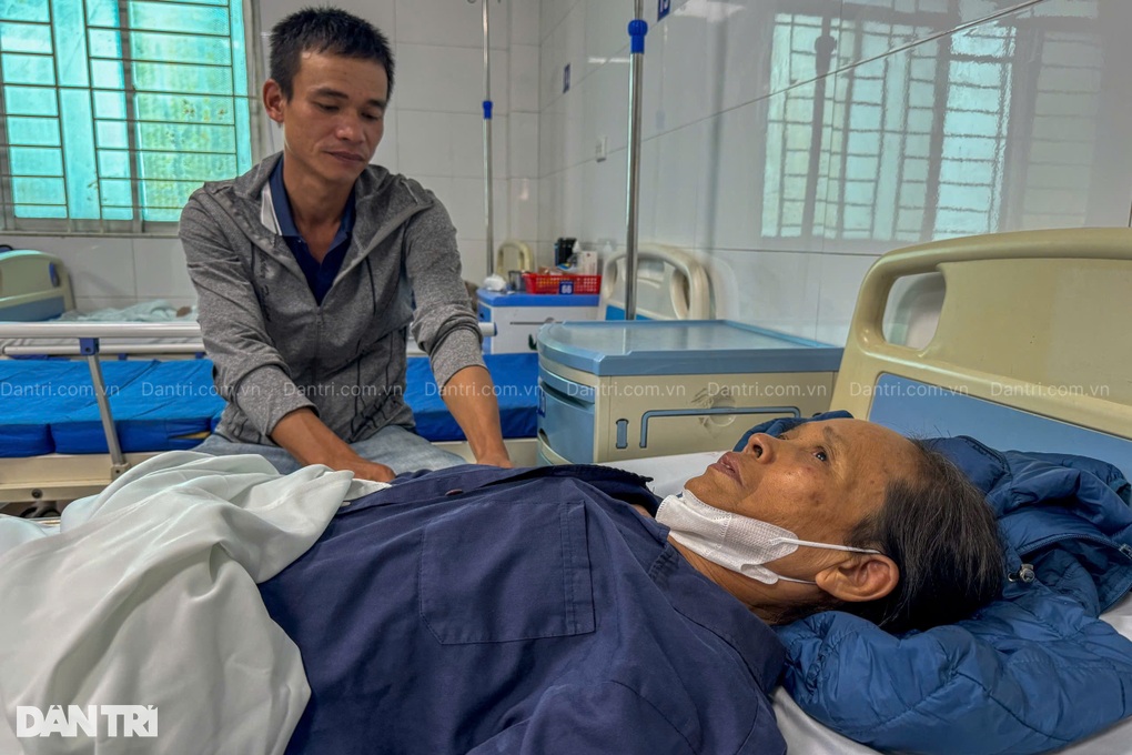 Mẹ 2 lần ung thư, con gái vừa thành góa phụ, con trai lực bất tòng tâm - 1 Mẹ 2 lần ung thư, con gái vừa thành góa phụ, con trai lực bất tòng tâm - 1