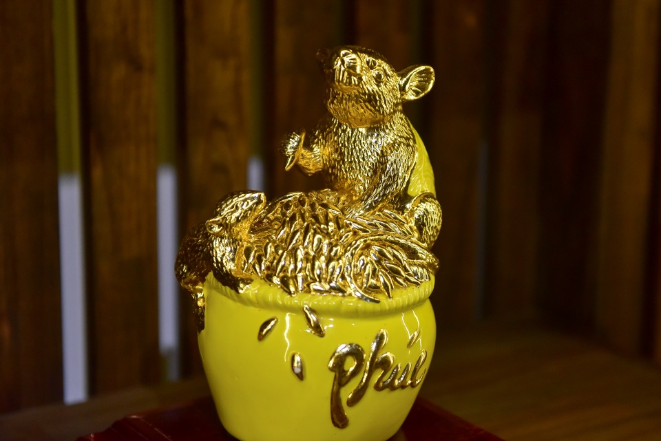 Mục sở thị chuột mạ vàng - Kỳ linh Canh Tý giá trăm triệu đồng - 5 Mục sở thị chuột mạ vàng - Kỳ linh Canh Tý giá trăm triệu đồng - 5