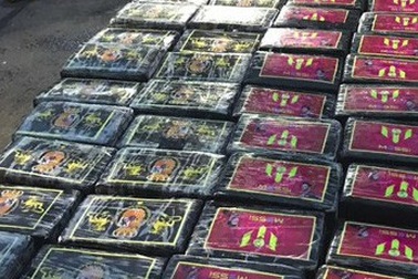 Hình ảnh C.Ronaldo bất ngờ trở thành phương tiện quảng cáo cho hàng cấm