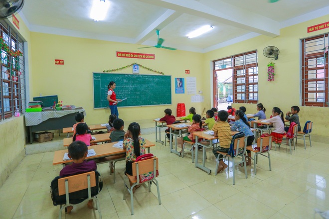 Giáo viên vùng cao vui mừng sau 2 năm có phòng học và nhà công vụ mới - 7 Giáo viên vùng cao vui mừng sau 2 năm có phòng học và nhà công vụ mới - 7