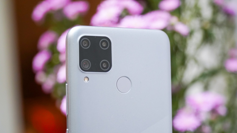 Đánh giá Realme C15: Pin tốt, hiệu năng và máy ảnh ở mức trung bình - 4 Đánh giá Realme C15: Pin tốt, hiệu năng và máy ảnh ở mức trung bình - 4