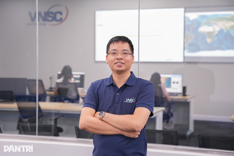 Kỹ sư chế tạo LOTUSat-1: Chỉ một sai sót nhỏ, hàng triệu USD tan biến - 1
