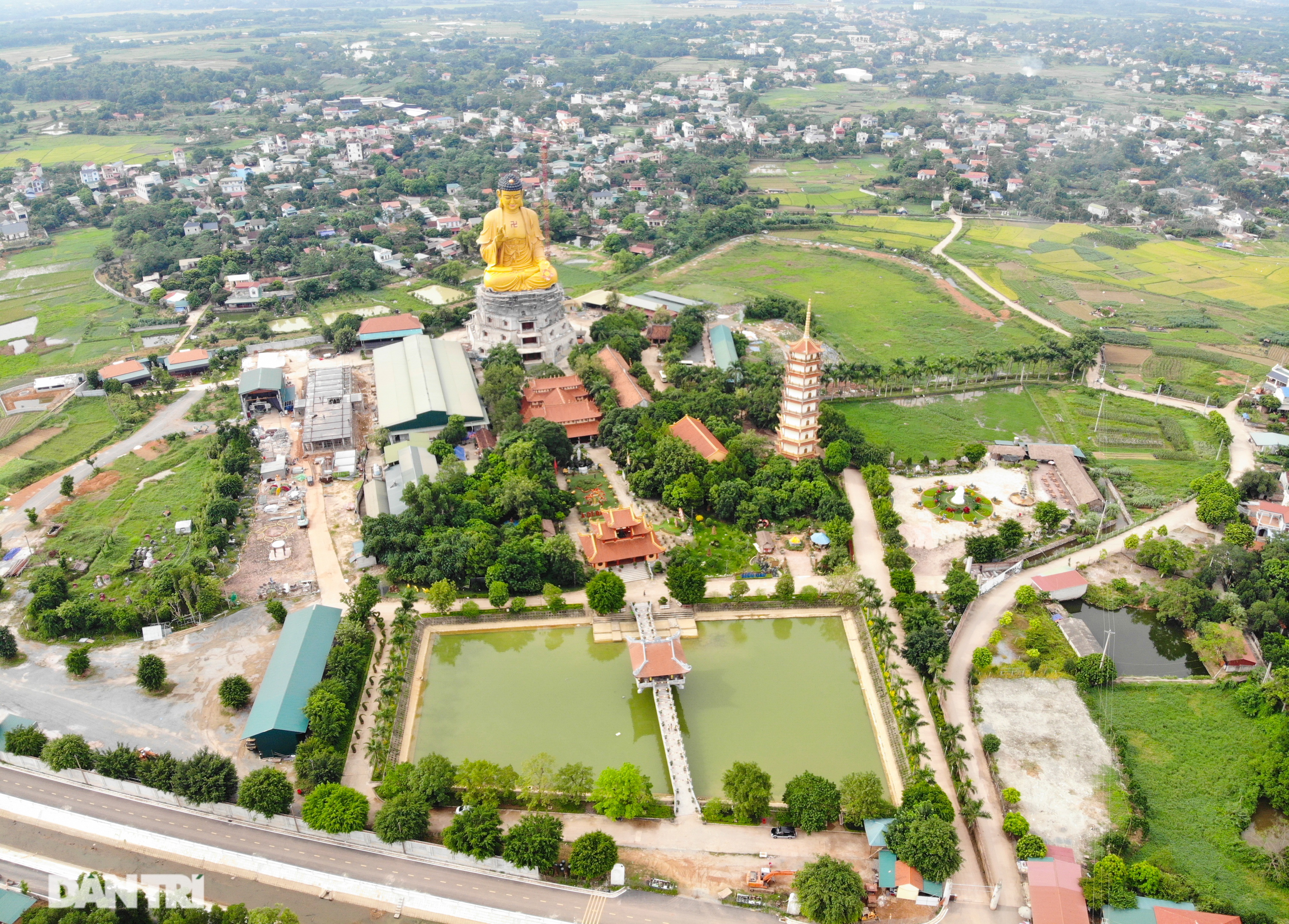 Chiêm ngưỡng pho tượng phật lớn nhất Đông Nam Á tại Hà Nội - 1 Chiêm ngưỡng pho tượng phật lớn nhất Đông Nam Á tại Hà Nội - 1