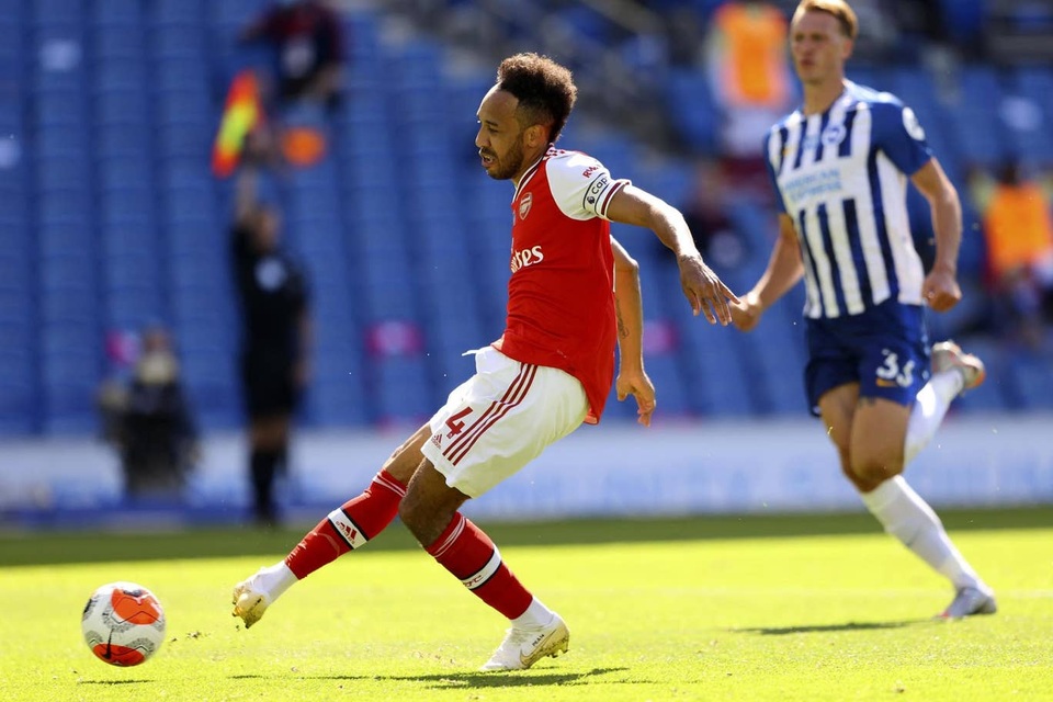 Nhìn lại trận thua đau đớn của Arsenal trên sân Brighton - 9 Nhìn lại trận thua đau đớn của Arsenal trên sân Brighton - 9