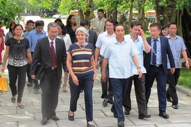 Tổng giám đốc UNESCO thăm quần thể danh thắng Tràng An