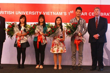 Chỉ còn 7 ngày để đăng ký Học bổng Hoàng tử Andrew