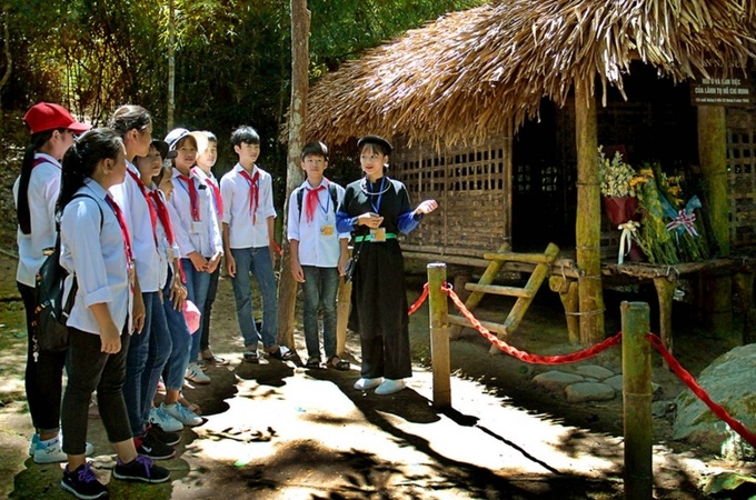 Khu căn cứ cách mạng Tân Trào là “bảo tàng sống”, “địa chỉ đỏ” trong công tác giáo dục truyền thống cho thế hệ trẻ.