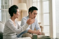 Chồng đòi sang nhà ngoại ở rể, vô tình để lộ mưu đồ khiến tôi ngã ngửa