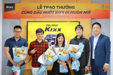 Kixx trao thưởng cho khách hàng trúng ô tô, xe tay ga... từ chương trình khuyến mại