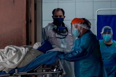 Truyền hình Bolivia gây “bão” vì phát cảnh bệnh nhân Covid-19 hấp hối