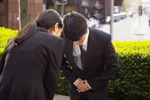 Văn hóa xin lỗi và nhận lỗi