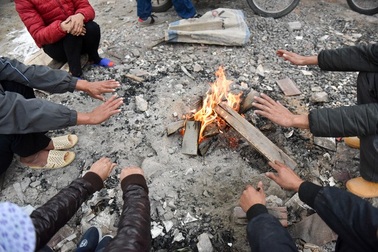 Hà Nội tiếp tục rét đậm, nhiệt độ lúc 6h sáng là 9,7 độ C