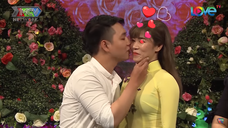 Bàn chuyện kết hôn, chàng kỹ sư “tán đổ” hoa khôi áo dài - 3 Bàn chuyện kết hôn, chàng kỹ sư “tán đổ” hoa khôi áo dài - 3