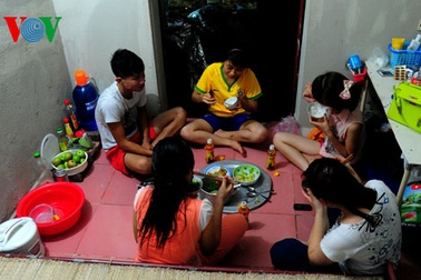 Hàng chục nghìn nữ công nhân đối diện nguy cơ ế chồng?