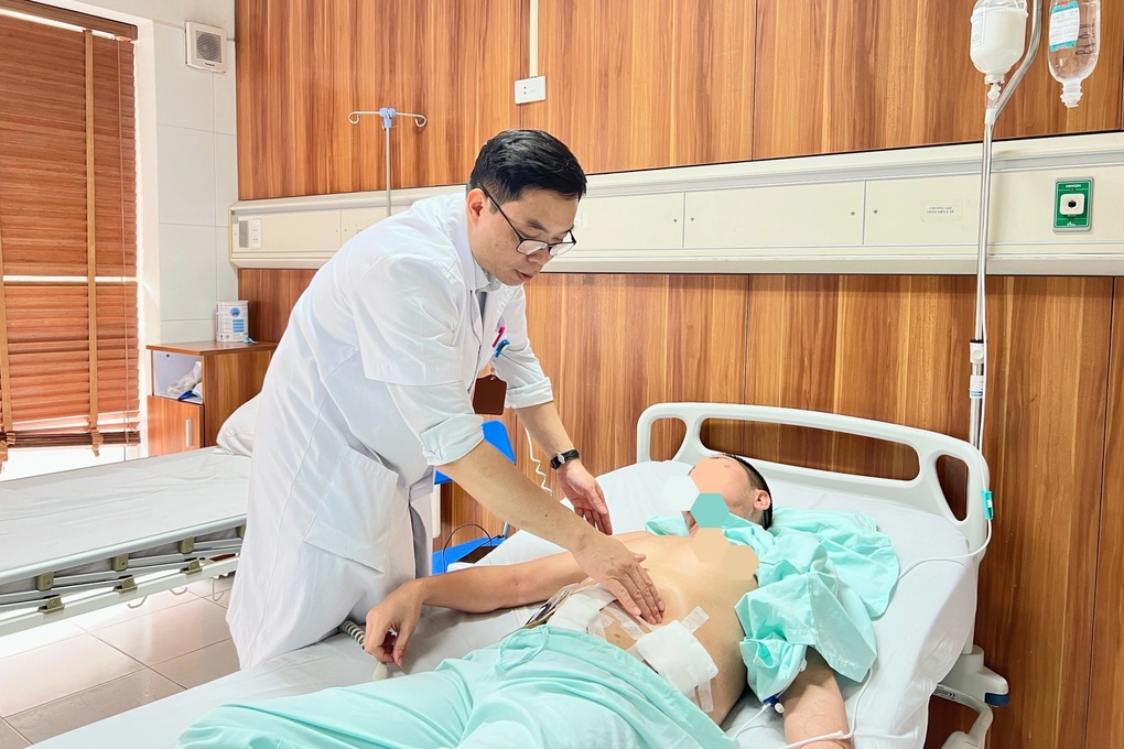 Bệnh nhân thủng ruột, phải đại phẫu vì vật dụng quen thuộc sau bữa ăn - 1 Bệnh nhân thủng ruột, phải đại phẫu vì vật dụng quen thuộc sau bữa ăn - 1