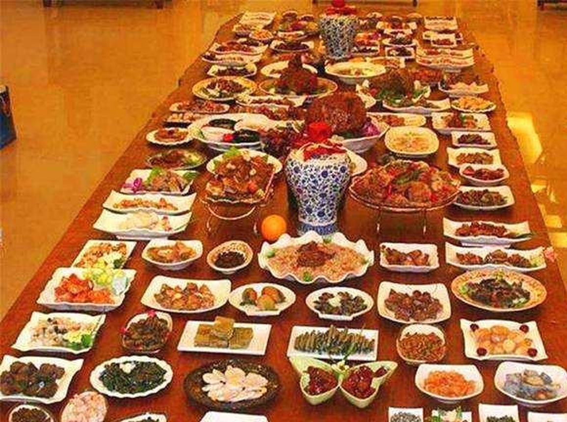 Tại sao Từ Hy thái hậu mỗi bữa phải dùng 100 món ăn, hàng trăm người hầu? - 2