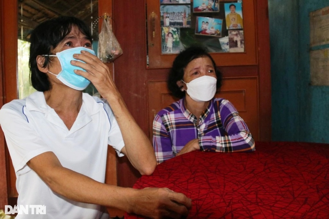 Cha mẹ tai biến liệt giường, vợ chồng con gái ốm nặng khẩn cầu sự giúp đỡ - 4 Cha mẹ tai biến liệt giường, vợ chồng con gái ốm nặng khẩn cầu sự giúp đỡ - 4