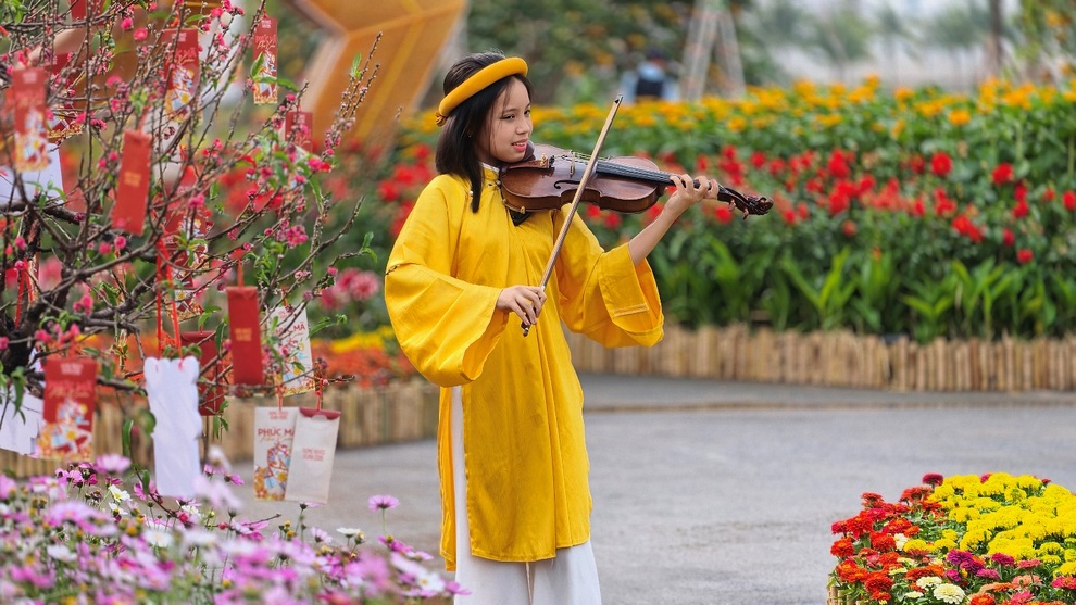 Đường hoa Home Hanoi Xuan 2026 khai mạc, đón chứng nhận của UNESCO - 8